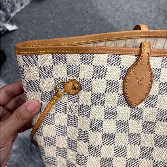 Louis Vuitton Azur MM - Picture 3 of 16